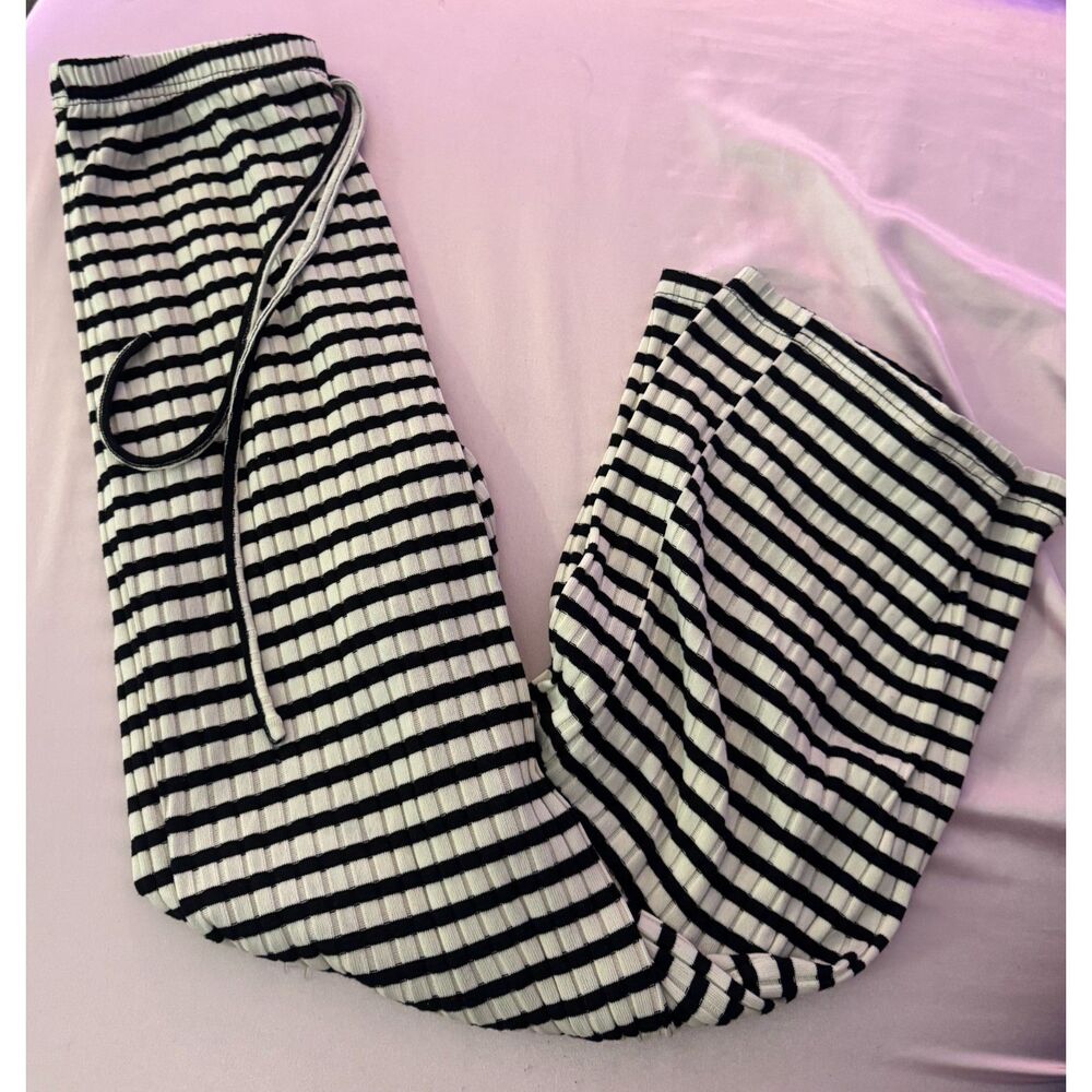 Black & White Striped Ribbed Lounge Pants